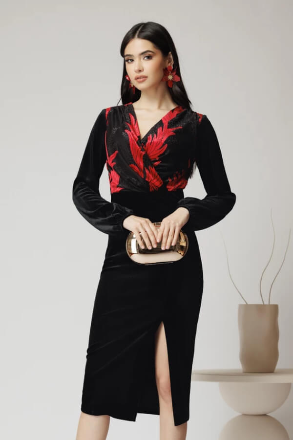 rochie eleganta din catifea neagra rochie eleganta din catifea neagra